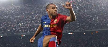 FC Barcelona - Mlaga: domc Thierry Henry se raduje z glu