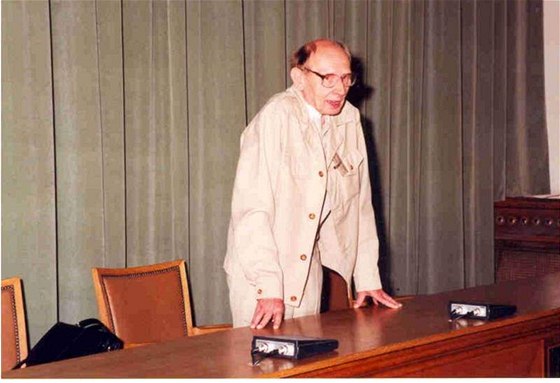 Zdenk Peat na Kongresu svtové literárnvdné bohemistiky v roce 2005