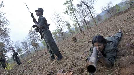 Cvien maoistickch rebel v Indii (6. dubna 2010)