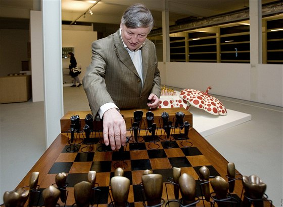 Šachový velmistr Anarolij Karpov.