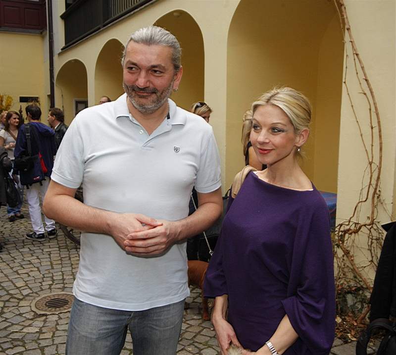 Daniel Hlka a Sabina Laurinová 