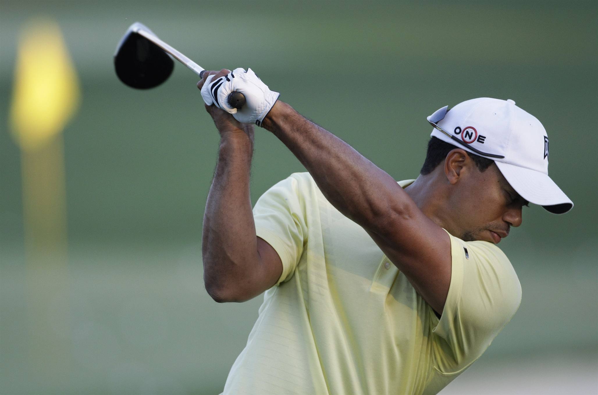 P�I TRÉNINKU. Tiger Woods se v posledních dnech piln� p�ipravuje na sv�j comeback.