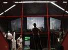 Kosmodrom v Kourou, Francouzská Guyana: ídicí stedisko letu. Na monitorech je...