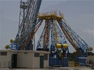 Kosmodrom v Kourou, Francouzská Guyana: stavba odpalovací rampy pro ruské rakety Sojuz, kámen z kosmodromu Bajkonur