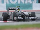 Nico Rosberg s vozem Mercedes v kvalifikaci Velké ceny Malajsie