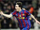 GLOV RADOST. Lionel Messi z Barcelony se raduje ze vstelenho glu.