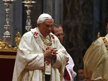 Pape Benedikt XVI. v m zahjil hlavn oslavy velikonon tdne (1. dubna 2010)