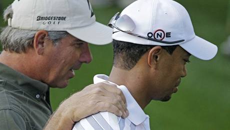 Fred Couples a Tiger Woods na trninku ped Masters 2010.