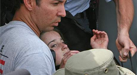 Jedenáctiletá Nadia Bloomová se ztratila na Florid v bain plné aligátor (14. dubna 2010)