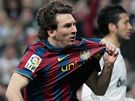 Lionel Messi, útoník Barcelony, se raduje ze svého gólu do sít Realu Madrid