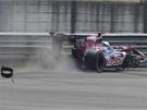 Trénink Velké ceny íny, havárie výcara Buemiho (Toro Rosso)