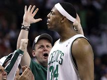 Paul Pierce z Bostonu Celtics slav vhru nad Miami Heat