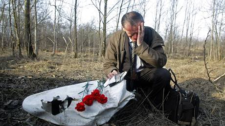 Místo havárie Tupolevu TU-154M u ruského Smolensku. V letadle zahynuly polské politické �pi�ky v�etn� prezidenta Kaczynského. (11.4.2010)
