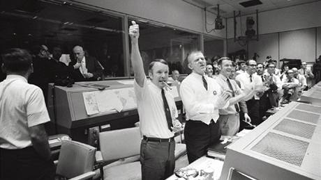 dc stedisko v Houstonu slav astn pistn posdky Apolla 13