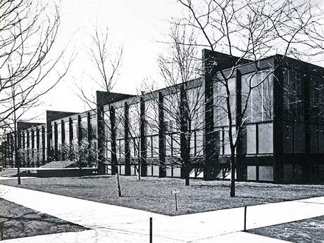 Mies van der Rohe: Crown  Hall, 1939-1958