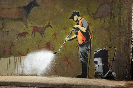 V Londýn Banksy nartnul, jak vypadá takové odstraování graffiti ze zdí. V Austrálii jako by ho vyslyeli.