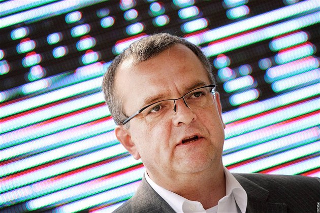 Chceme dávat v�t�í právo p�edsedovi na�í strany svobodn� si vybrat lidi do vlády, �íká Miroslav Kalousek.