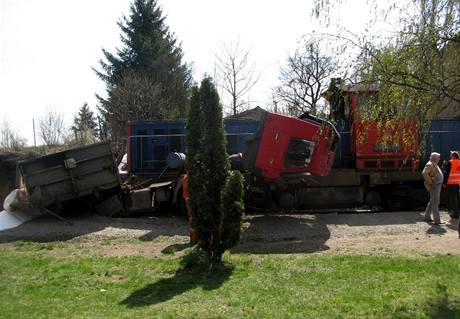 Nehoda na elezninm pejezdu v Po nad Szavou. (22. dubna 2010)