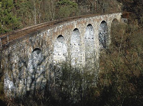 Most Žampach byl na konci 19. století nejvyšším železničním kamenným mostem v Čechách