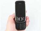 Recenze Nokia 7230 telo