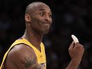 Kobe Bryant z LA Lakers se raduje z trefy do koe Oklahomy