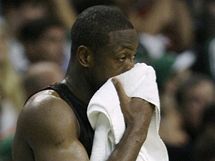 Dwyane Wade z Miami Heat bhem duelu s Bostonem Celtics