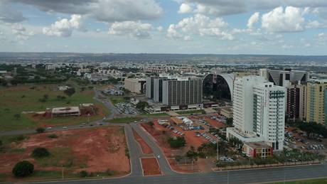 Obchodní tvr v brazilské metropoli Brasília (2009)