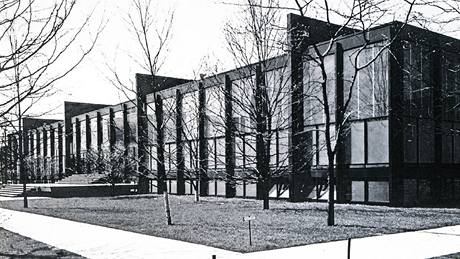 Mies van der Rohe: Crown  Hall, 1939-1958