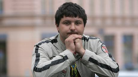 Roman Domes byl odsouzen k náhrad kody za zlomeni nohy protihrái.