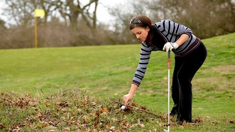 Seriál o golfových pravidlech - odstraňování volných přírodních předmětů.