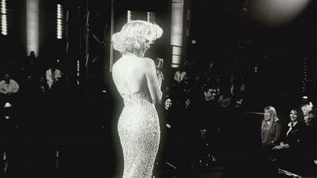 Jennifer Lopezová jako Marilyn 