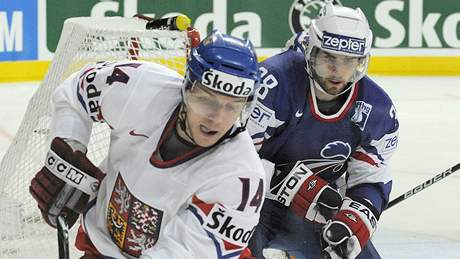 Klub Petra Vampoly (na snímku vlevo) bude zejm vylouen z KHL.