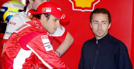 VN SPOLU. Felipe Massa (vlevo) tráví se svým manaerem Nicolasem Todtem sto dní ron.