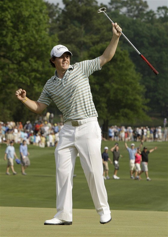 Rory McIlroy ve svých stále dvaceti letech vyhrál první turnaj na PGA Tour