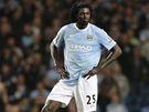 ROZAROVN. Hvzda Manchesteru City Emanuel Adebayor se proti Tottenhamu neprosadil a jeho tm prohrl