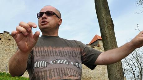 Ji�í Hlavenka na hrad� Veve�í