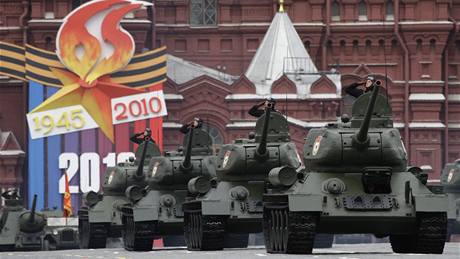 Generálka na nedlní velkolepou pehlídku na moskevském Rudém námstí