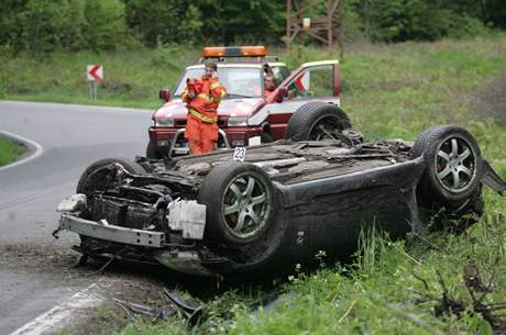 Pi automobilovch zvodech na Berounsku vltl vz mezi divky