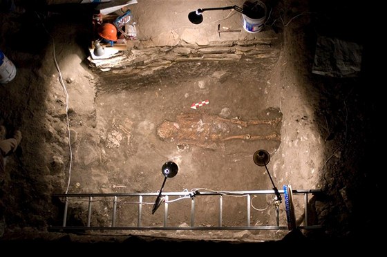 Hrobka v Chiapa de Corzo, její stáí archeologové odhadují na 2700 let.