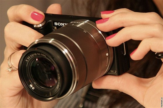 Sony NEX-5