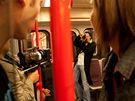 Janek Ledecký pi natáení videoklipu v praském metru 