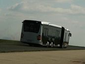 Autobus Mercedes CapaCity při testovací jízdě