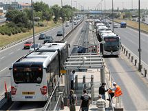 Autobusy Mercedes CapaCity v Istanbulu