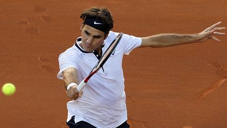 Roger Federer se snail, nakonec ale prohrál.