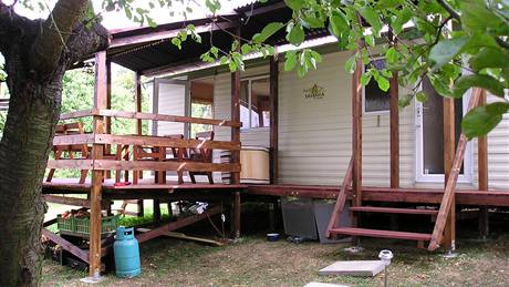 Mobilní d�m s terasou