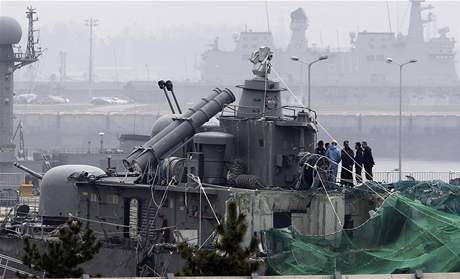 Jihokorejská korveta Čchonan, kterou potopilo torpédo KLDR (20. května 2010)