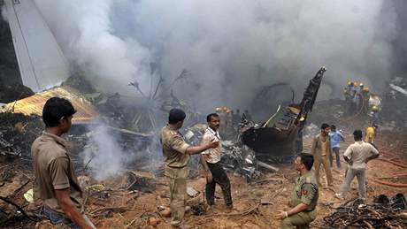 Havárie letadla spolenosti Air India Express. Zemelo 158 lidí
