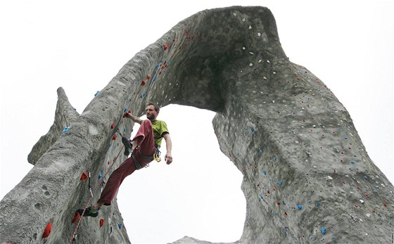 Nový volnočasový areál u brněnské Olympie láká na lezeckou stěnu i vláček