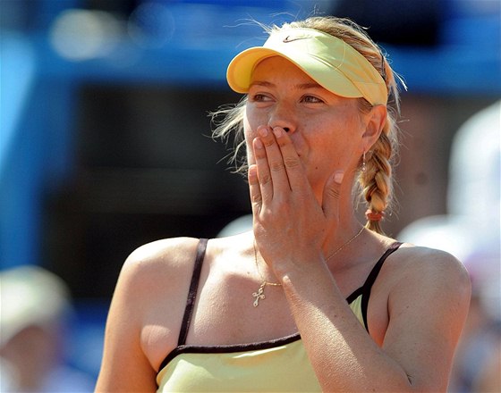 Maria arapovová pípravu na Roland Garros zvládla výborn. Ve trasburku získala titul