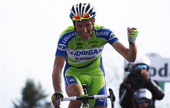 KRÁL ZONCOLANU. Ital Ivan Basso vykroil za triumfem na cyklistickém Giru d´Italia.